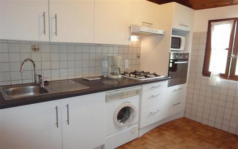 Location 136 Lacosta