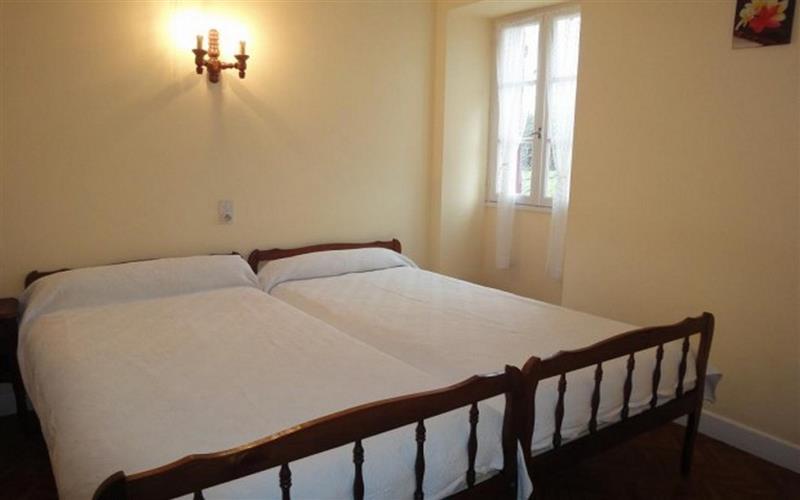 Location 136 Lacosta