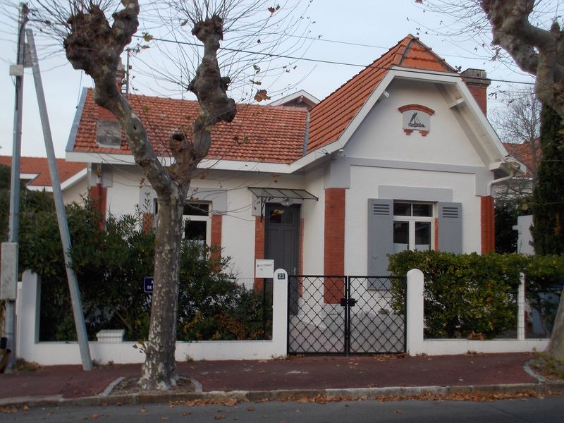 Madame Françoise-Nathalie LAGRAVE - photo 2