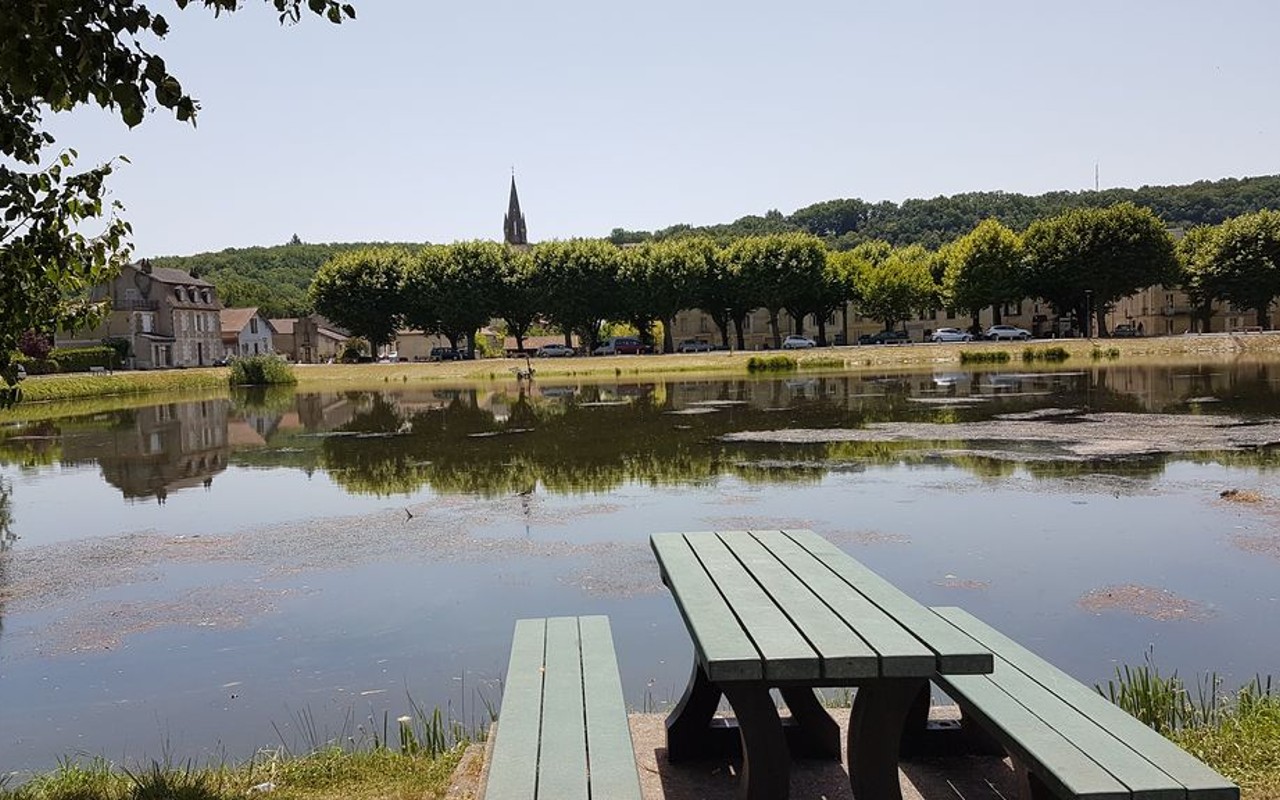 Aire de pique nique à Lalinde