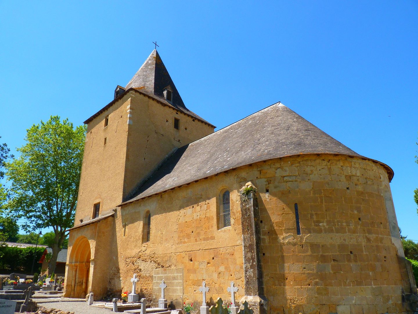 Eglise Saint-Pierre, Lannecaube - photo 8