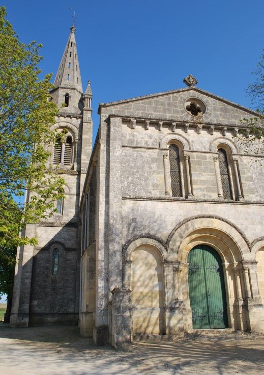 Eglise Saint Pierre à Lansac