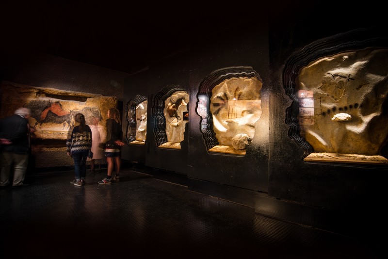 Lascaux II, Montignac-Lascaux - photo 3