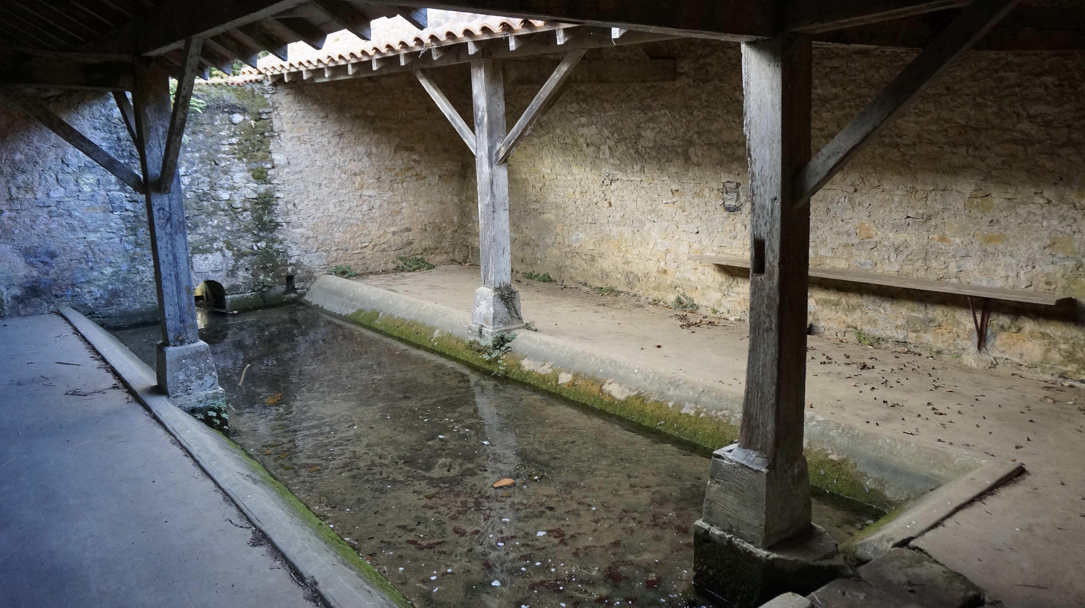 Lavoir du Plet, lavoir de la Vergne, lavoir La Sablière, lavoir Fondmorand, lavoir de la grande fontaine., Béceleuf - photo 4