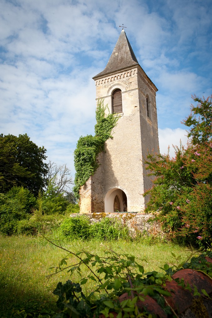 Eglise Saint-Pierre, Le Frêche