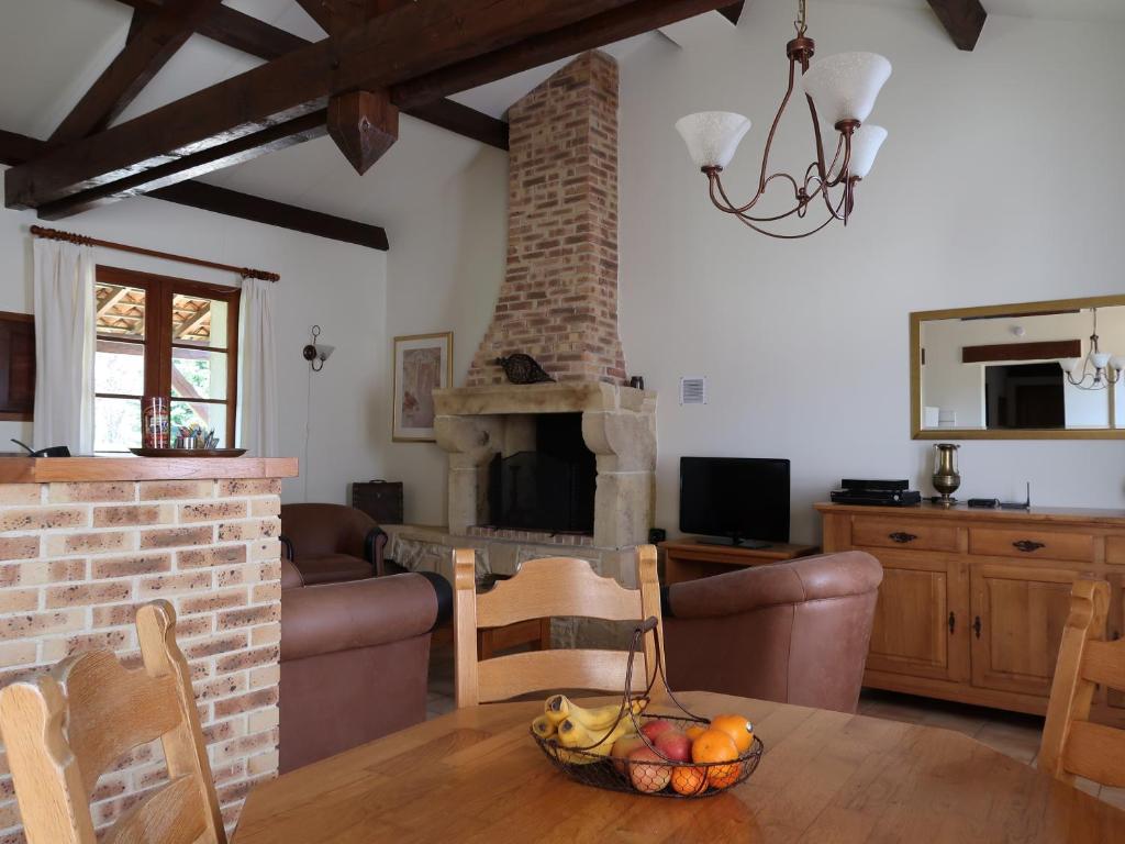 Domaine Les Pins - Gîte le Hêtre, Nanthiat - photo 4