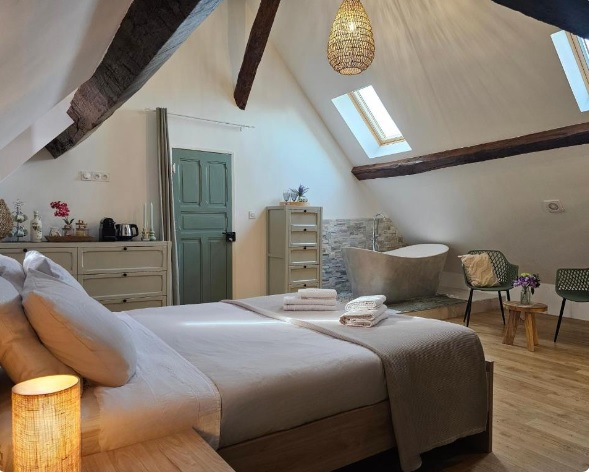 Chambre d'hôtes Domaine du Vert tendre : Le Cocon, Saint-Yrieix-la-Perche - photo 6