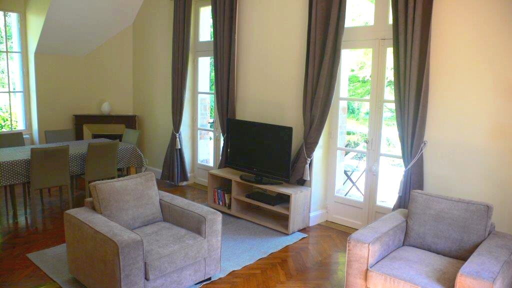 La Petite Brugère, Nantheuil