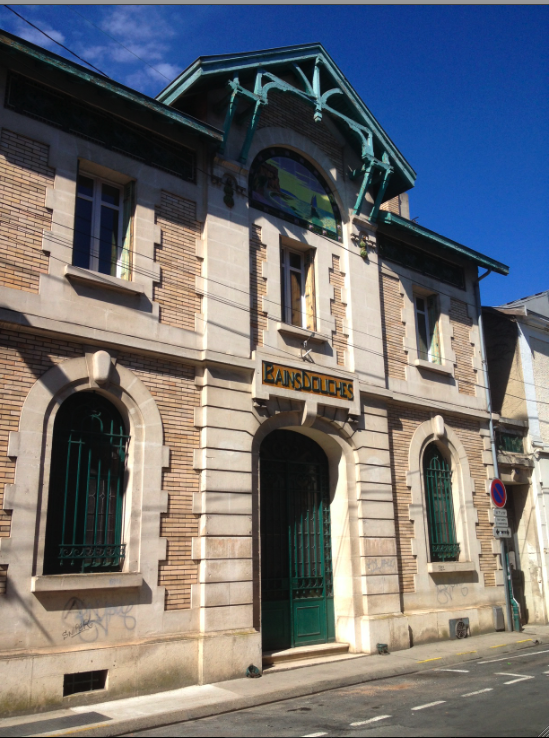 Les Bains Douches