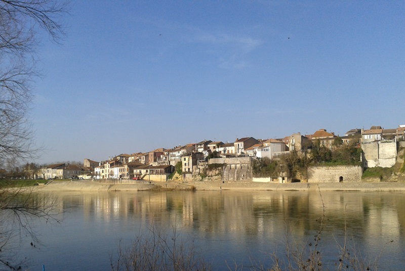 Quais de Garonne, Tonneins