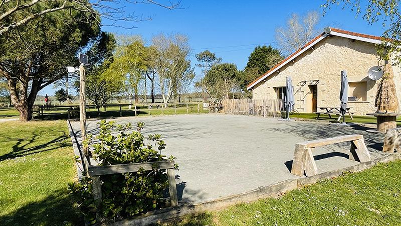 Aire naturelle de camping Les Grands Chênes et Les Ajoncs, Naujac-sur-Mer - photo 4