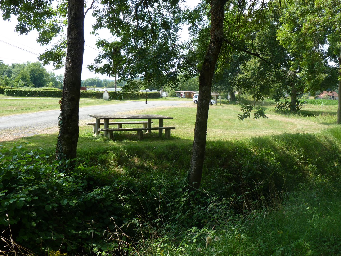 Aire de pique-nique du moulin de Bellegarde - photo 2