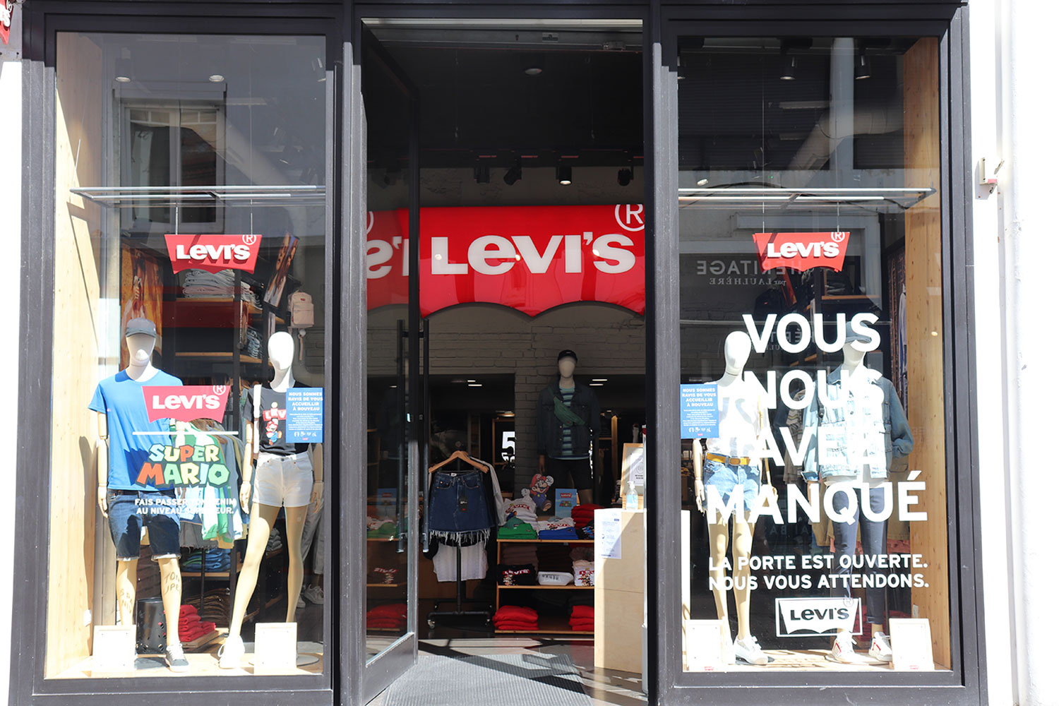 Levi's store
