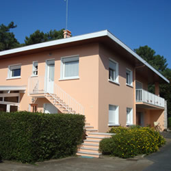 APPARTEMENT DANS MAISON AGUER APPARTEMENT DANS MAISON AGUER