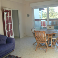 APPARTEMENT DANS RESIDENCE BOTTEON