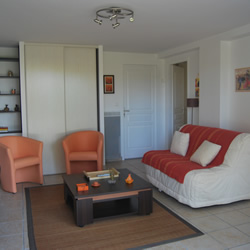 APPARTEMENT DANS MAISON ORTEGA