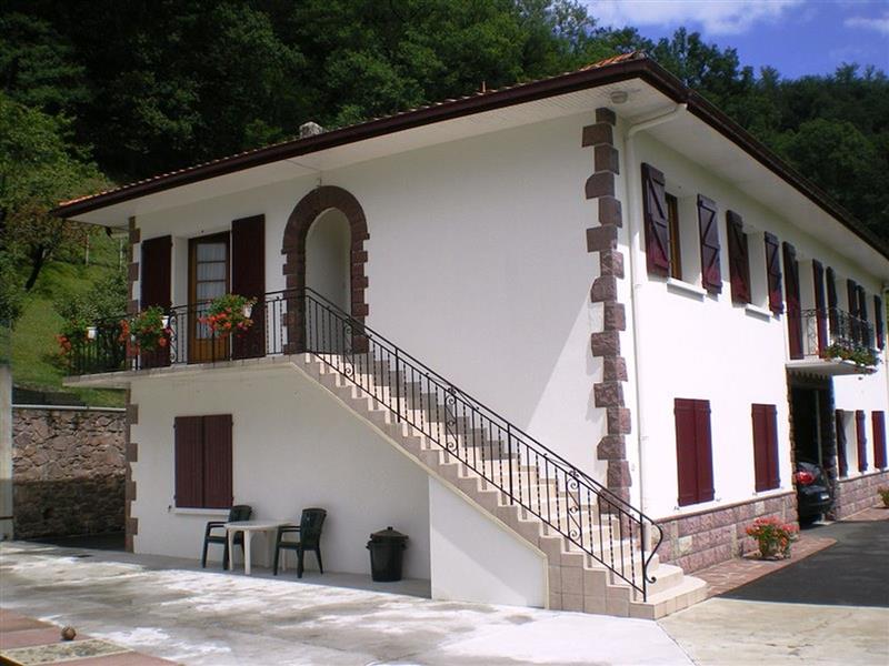 Madame Marianne AGUERGARAY 