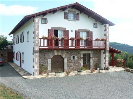 Location ERRAMOUN - Ametzaldia - Etage Location ERRAMOUN - Ametzaldia - Etage