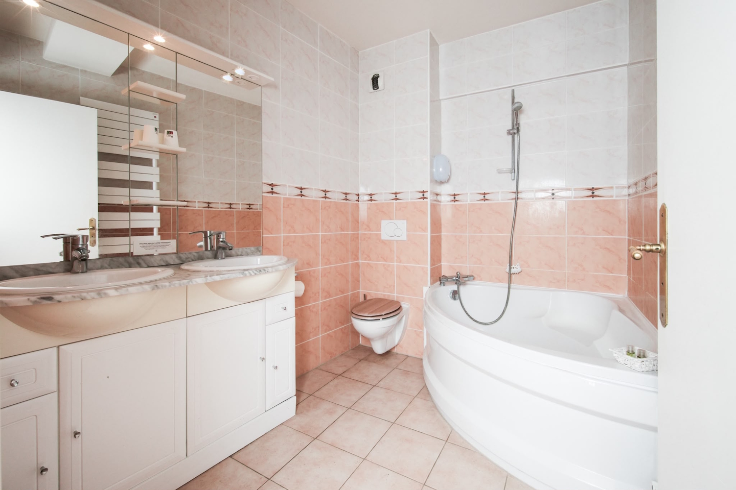 Logis Hôtel Auberge Lukaina, Urrugne - photo 21