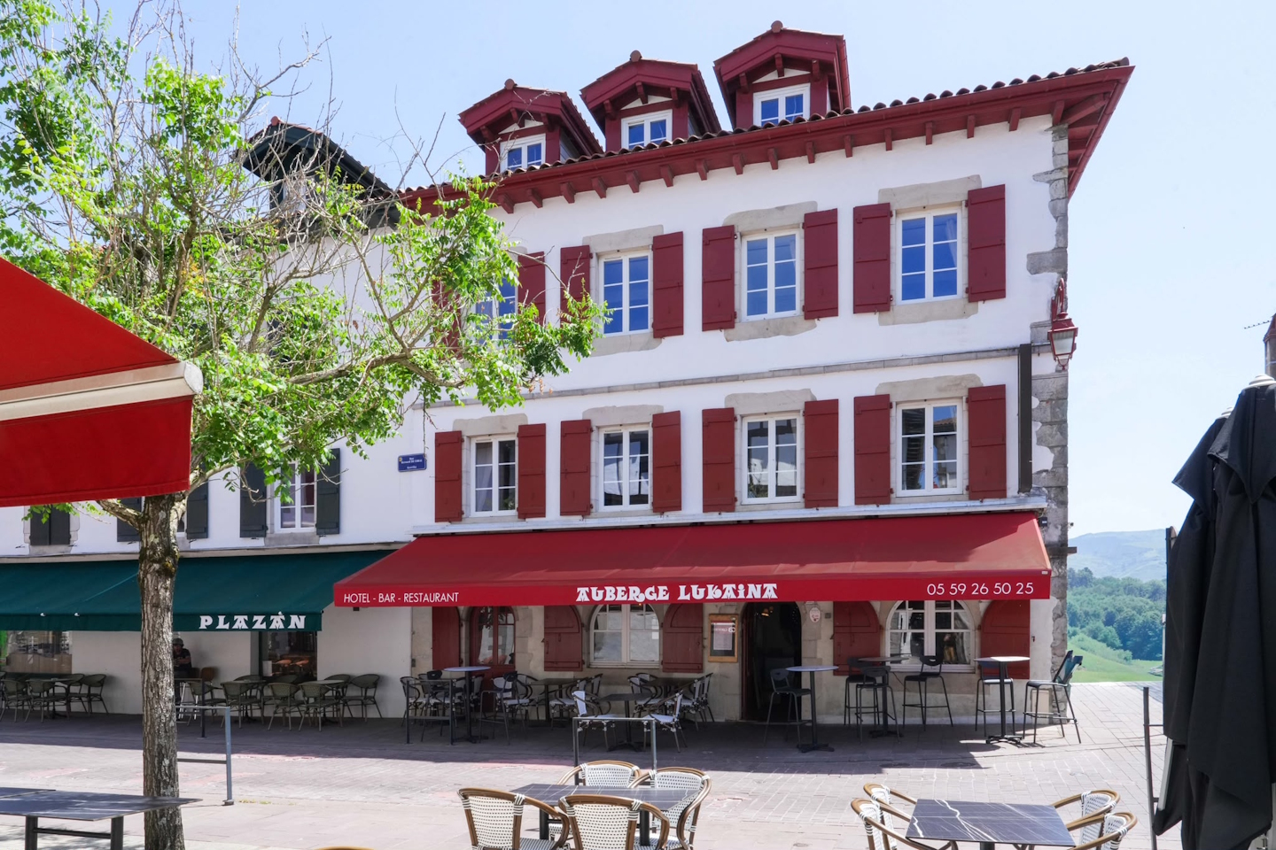 Logis Hôtel Auberge Lukaina