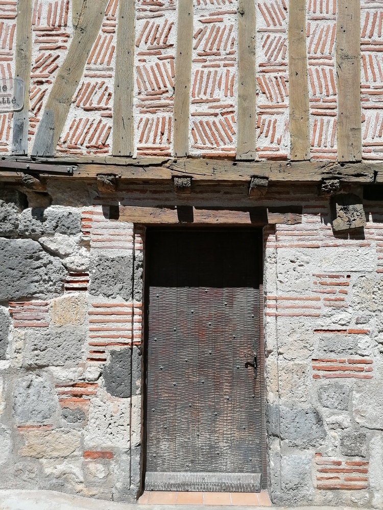 Château et quartier Lunac, Aiguillon