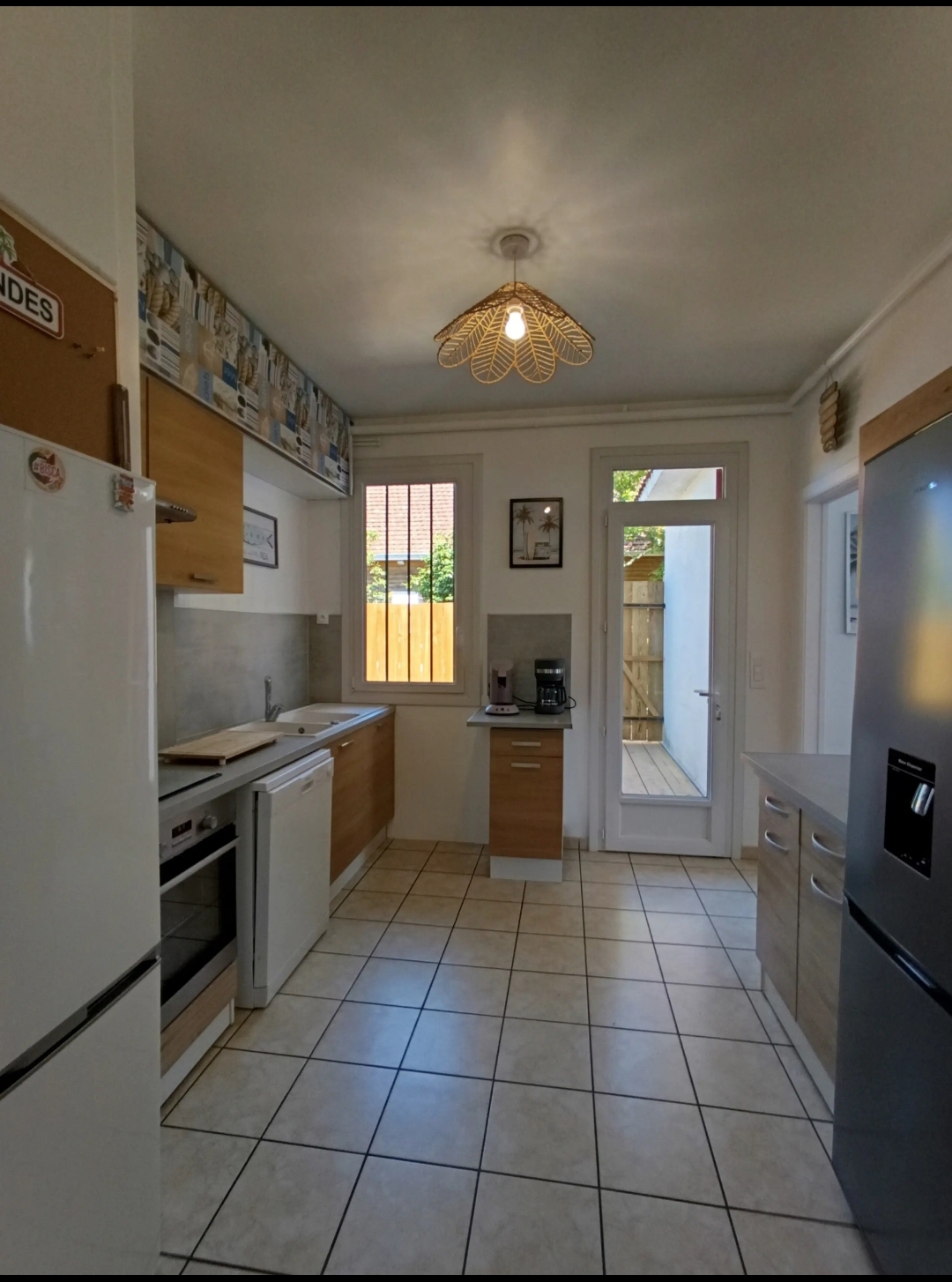 Villa Laurier-Rose 14 personnes. Piscine, pétanque, centre -ville.