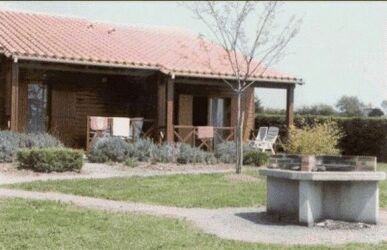 Village de gîtes de Mézin - chalets en bois - photo 2