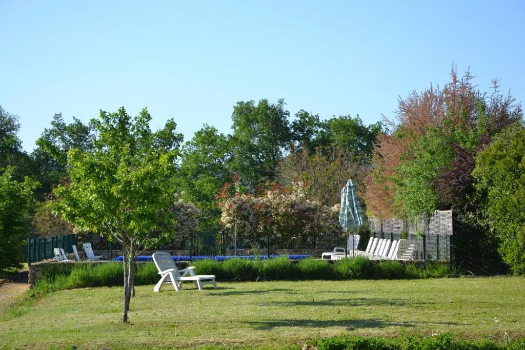 Le Bonheur dans notre pré - Gîte Fénelon, Sainte-Mondane - photo 10