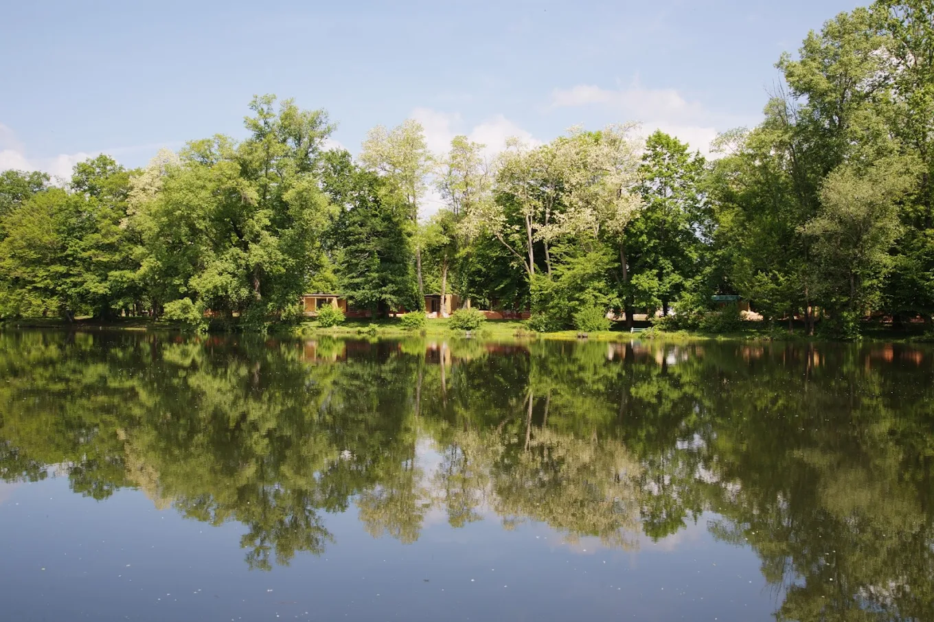 Les gîtes La Riviera Limousine — Hébergements collectifs à Corrèze