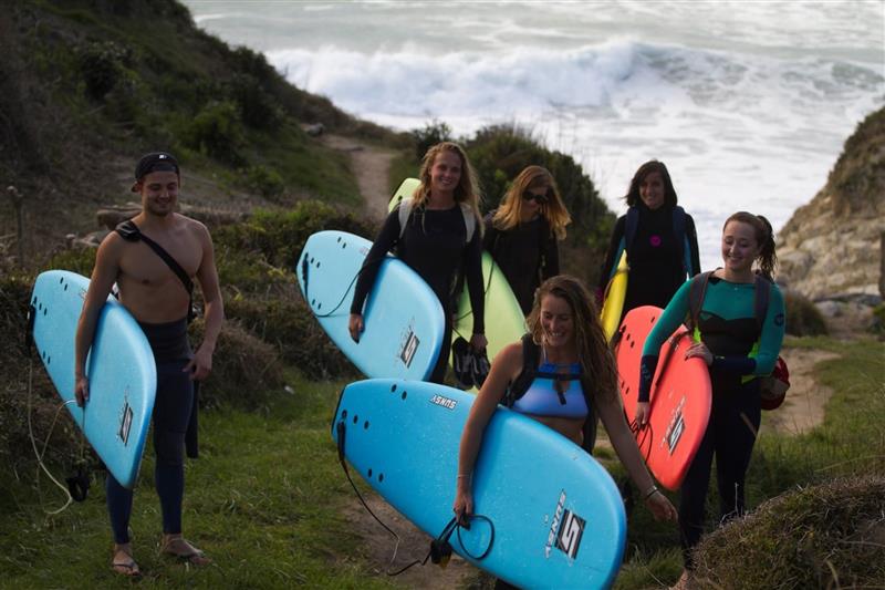 Mahi Mahi Surf School 