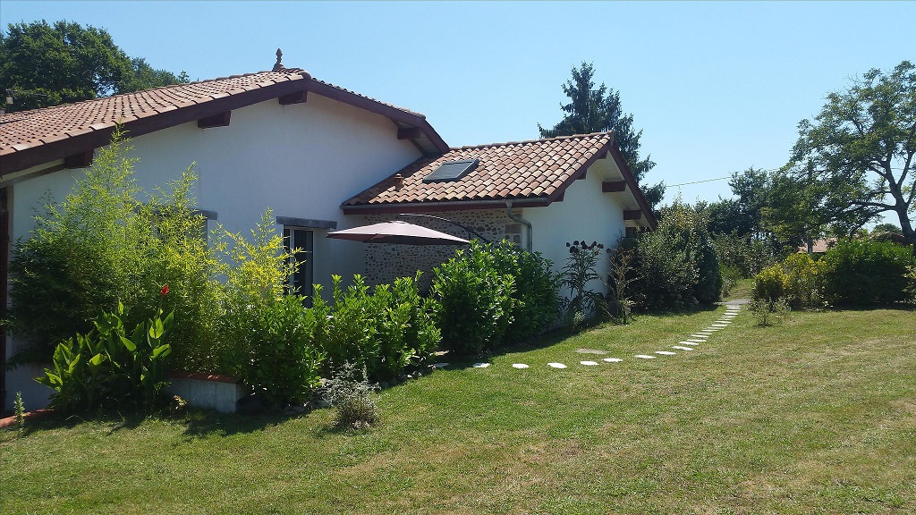 Petite Maison Azu, Josse