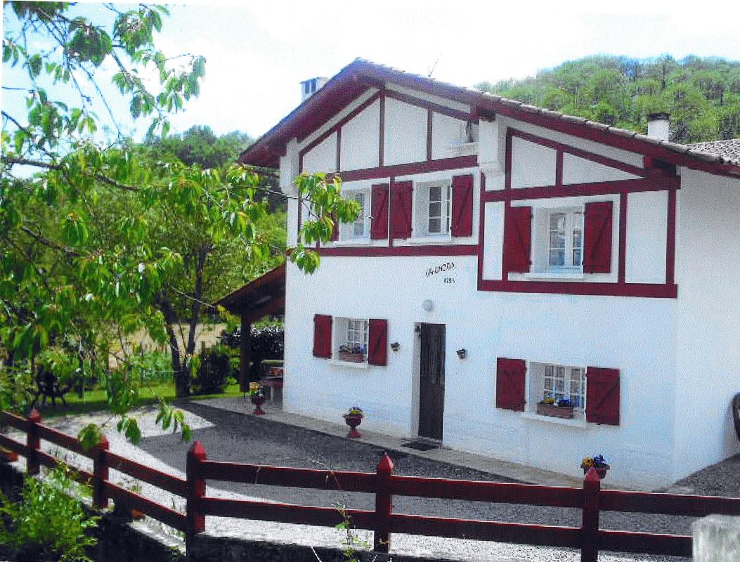 Madame Annie BIDONDO "Ur Ondoa"