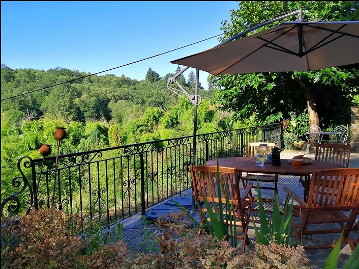 Meublé Maison Rocher