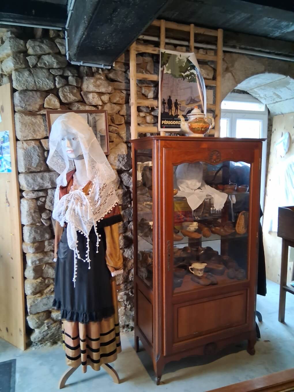 Objets d'antan - Maison de Païs, Saint-Auvent - photo 2