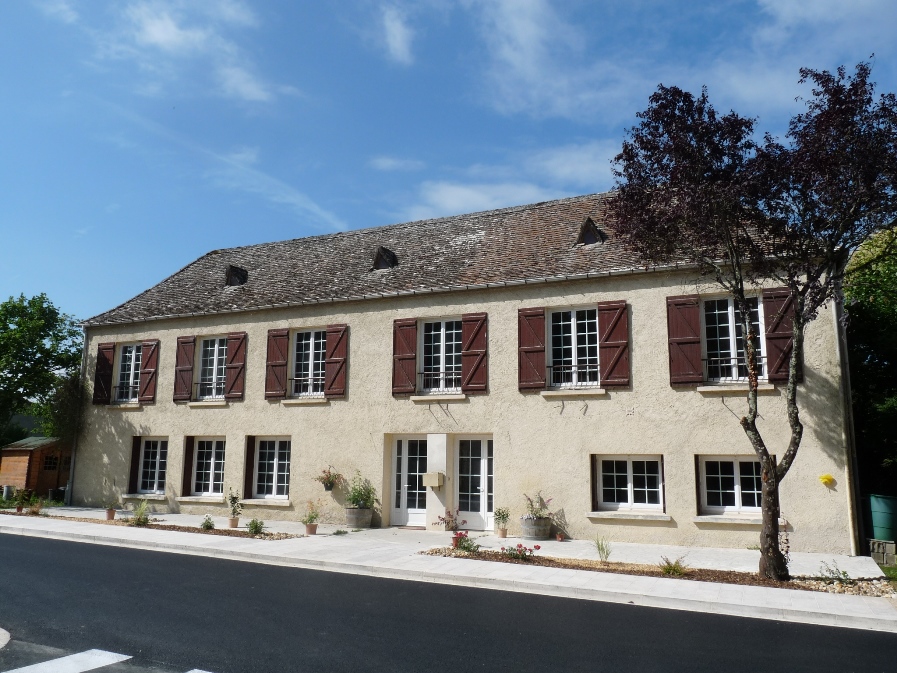 Chambre Rouge et Vin Blanc
