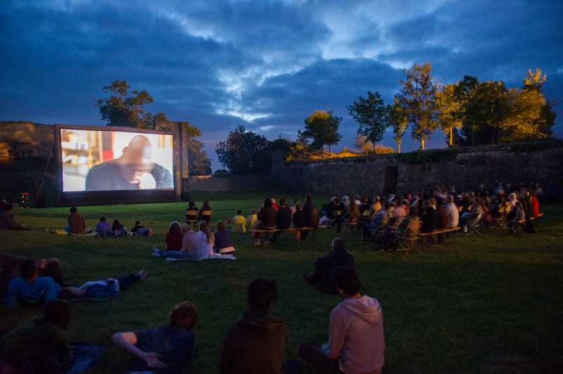 Marché nocturne et cinéma de plein air à Blaye, Blaye - photo 2