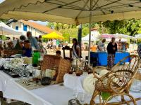 Marché à la brocante Cambo-les-Bains