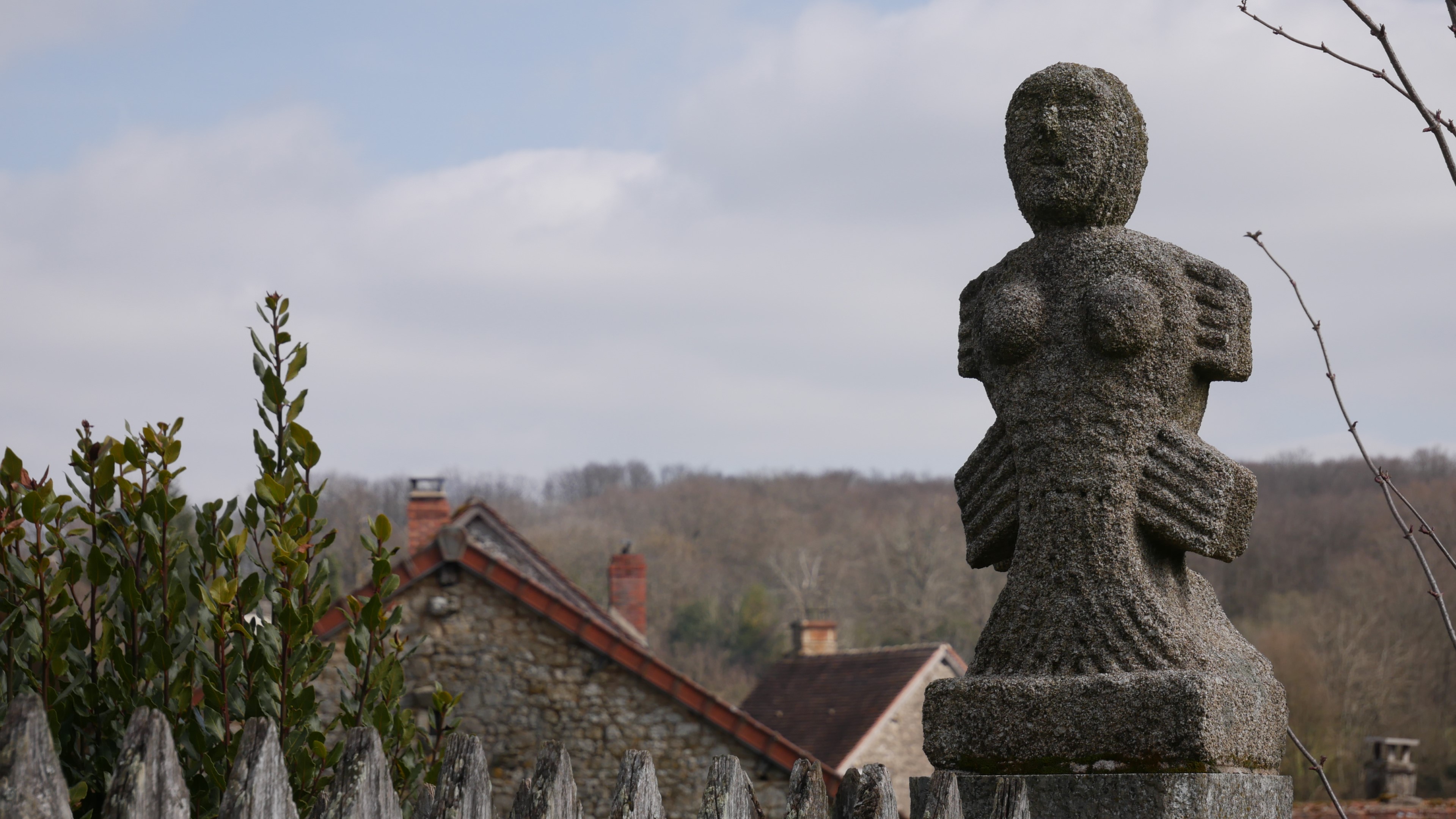 Boucle Locale N°53 Masgot, village sculpté et l'église décorée de Sous-Parsat, Fransèches