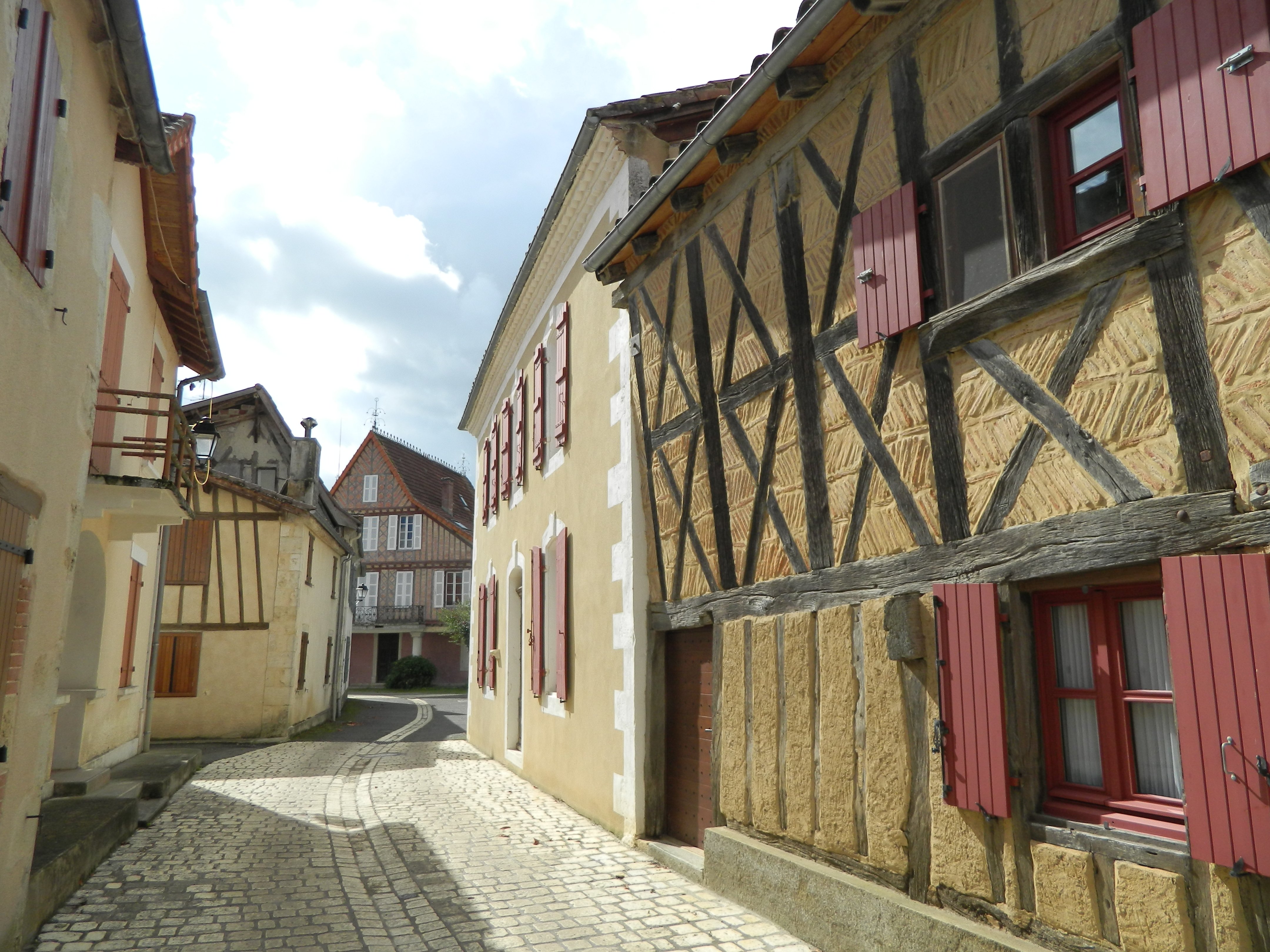 Bastide de Mauvezin d'Armagnac, Mauvezin-d'Armagnac