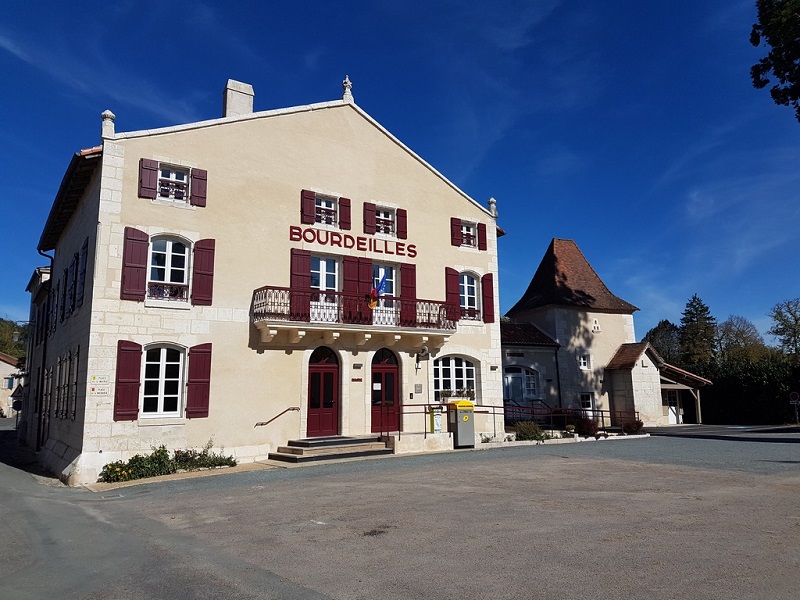 Médiathèque de Bourdeilles, Bourdeilles