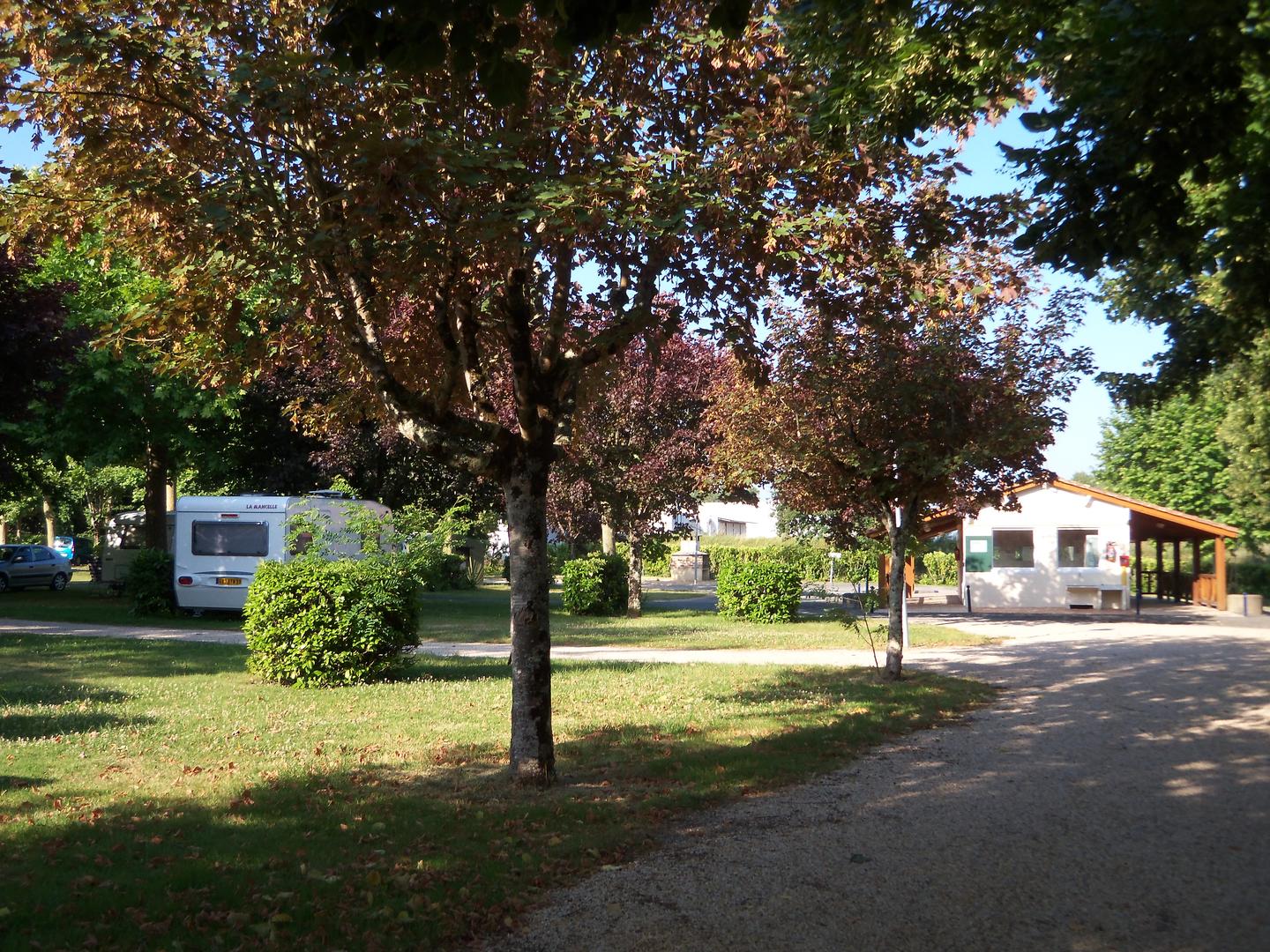 Camping Municipal du Méridien, La Roche-Chalais - photo 8