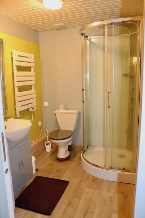 Meublé de tourisme l'Albizia de la Ferme du Val de Lauzat, Nedde - photo 2