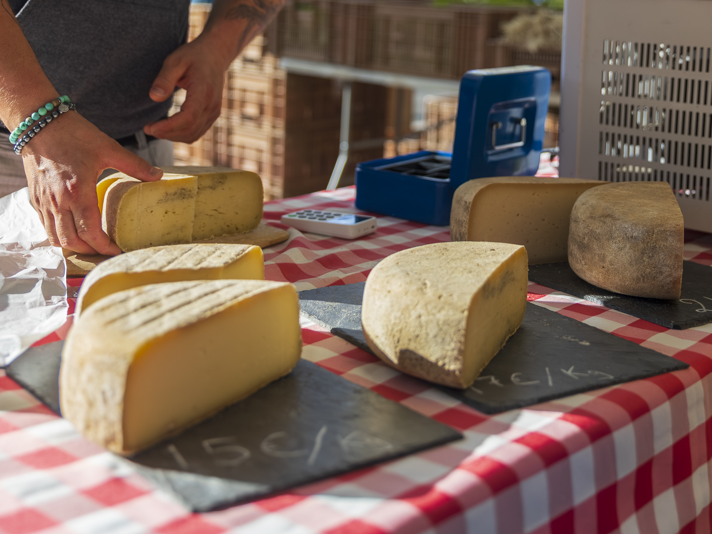 Le stand « tourisme & loisirs" Coteaux Béarn Madiran s’invite au marché !, Soumoulou - photo 2