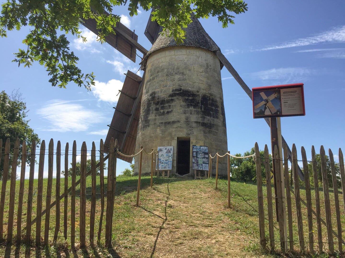 Moulin à Vent des Terres Blanches