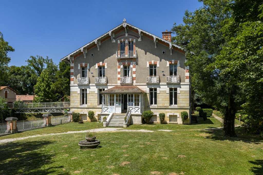 Les Scènes du Duellas