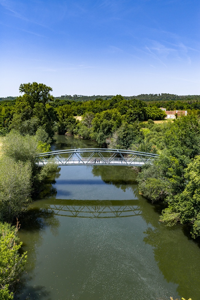 Location de vélos à St Martial d'Artenset — photo 2