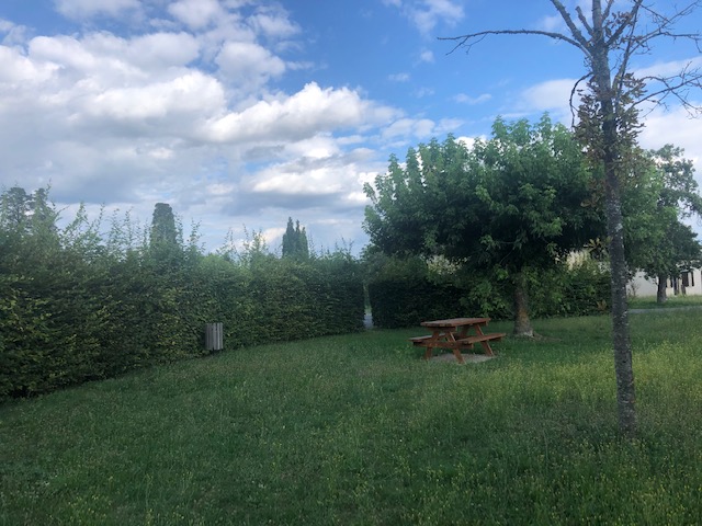 Aire de pique nique à Monpazier