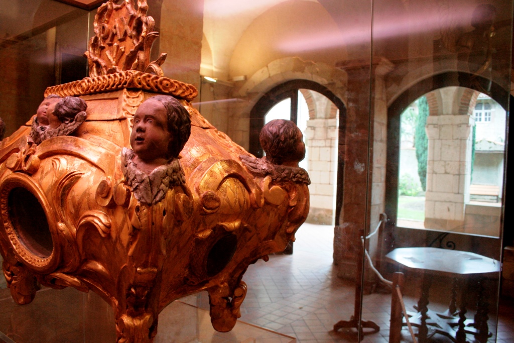 Salle du trésor de l'abbaye et Beatus de Saint-Sever
