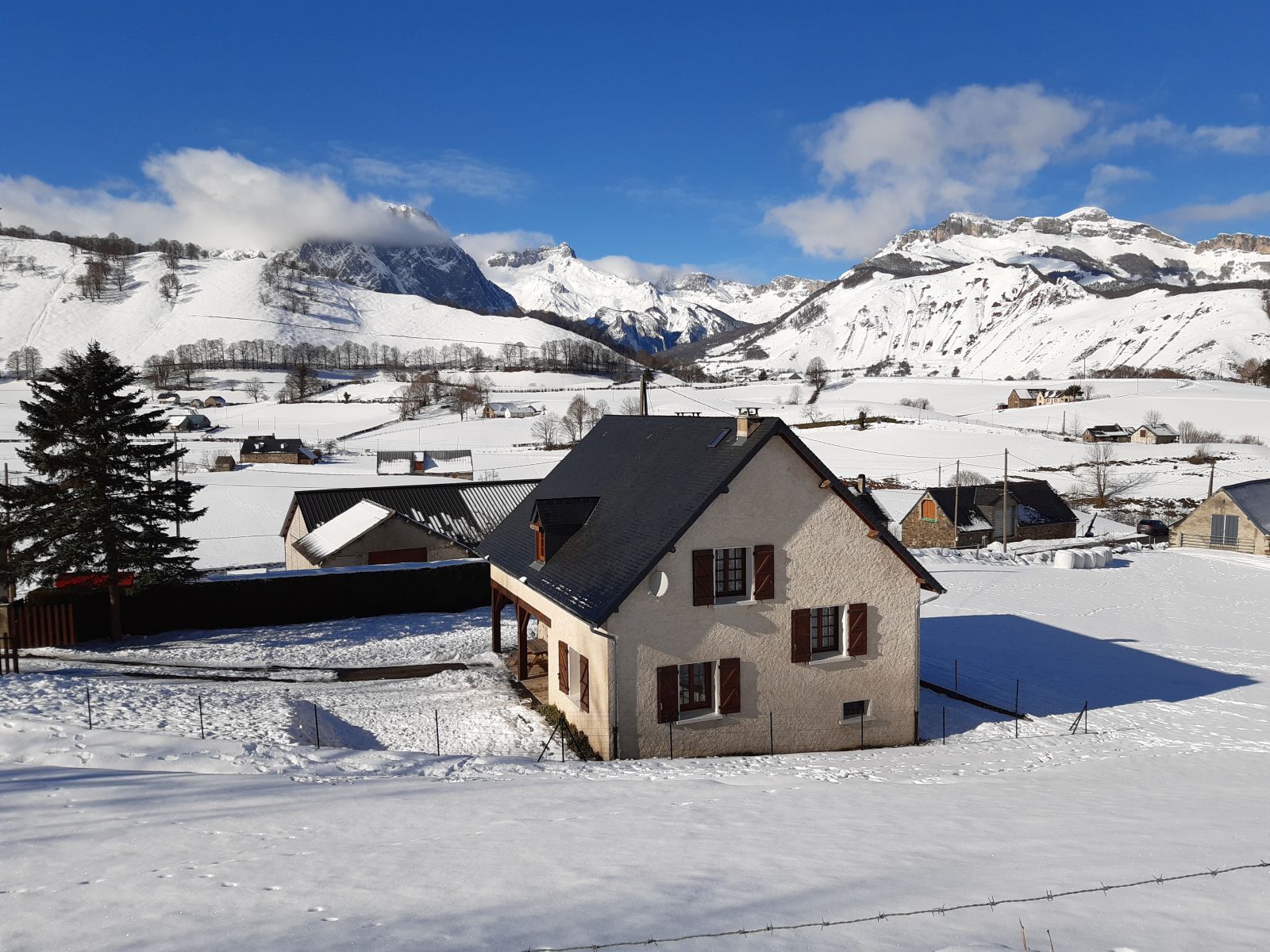 Gîte les Genêts, Accous