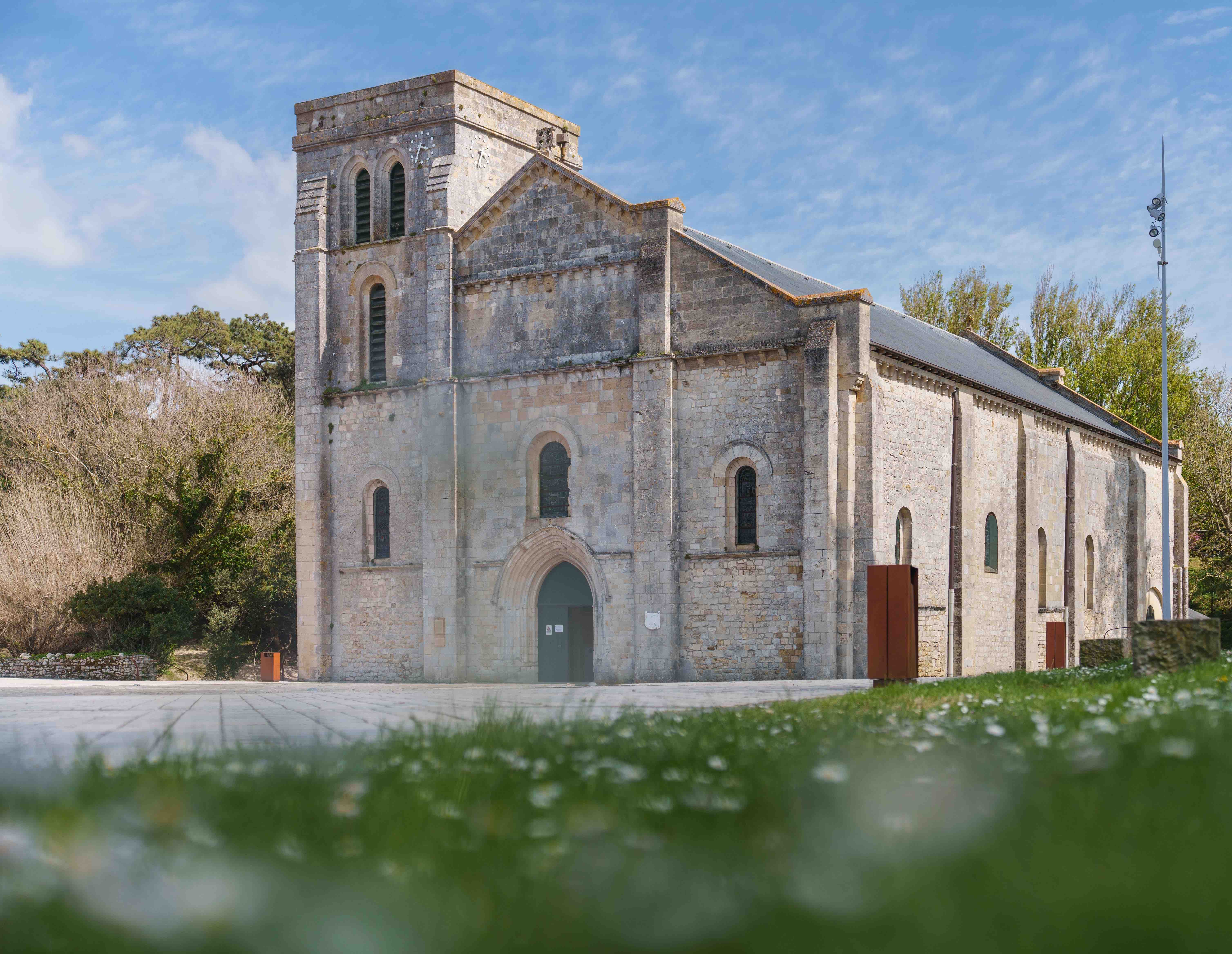 Basilique Notre-Dame-de-la-fin-des-Terres